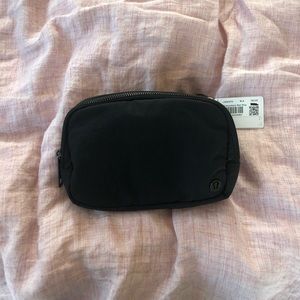 Lulu lemon everyday belt bag